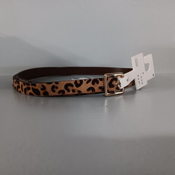 A New Day Cheetah Animal Print Leather Medium - Picture 1 of 2